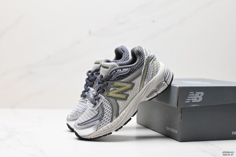 NEW BALANCE SHOES